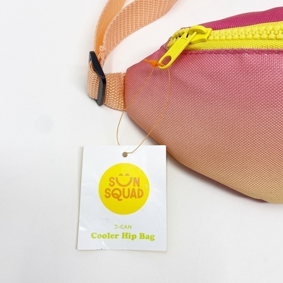 SUN SQUAD | Ombre Pink Palm Tree Cooler Hip Bag - Picture 8 of 9